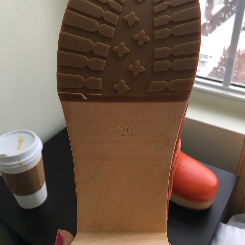 🍊sold🍊Size 39 Orange Swedish Hasbeens clog - Picture 3 of 4